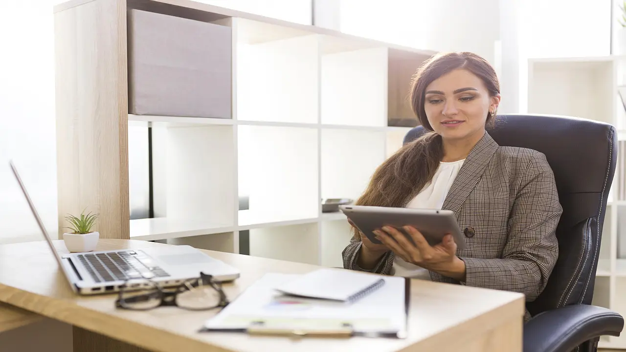 Analista Contábil e Fiscal Feminino